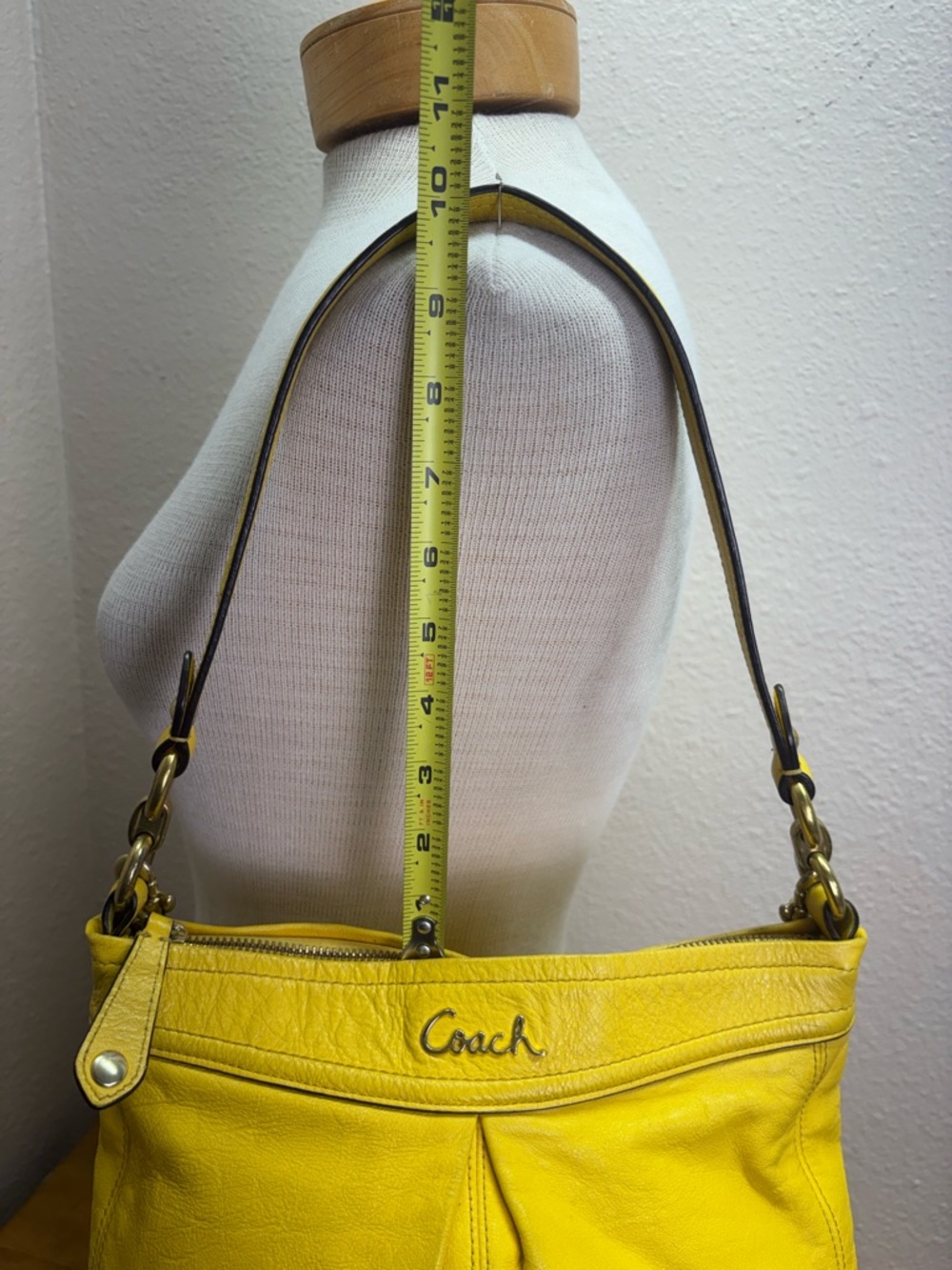 Coach Ashley Hippie Yellow Leather Shoulder Bag F20114 - Picture 13 of 16